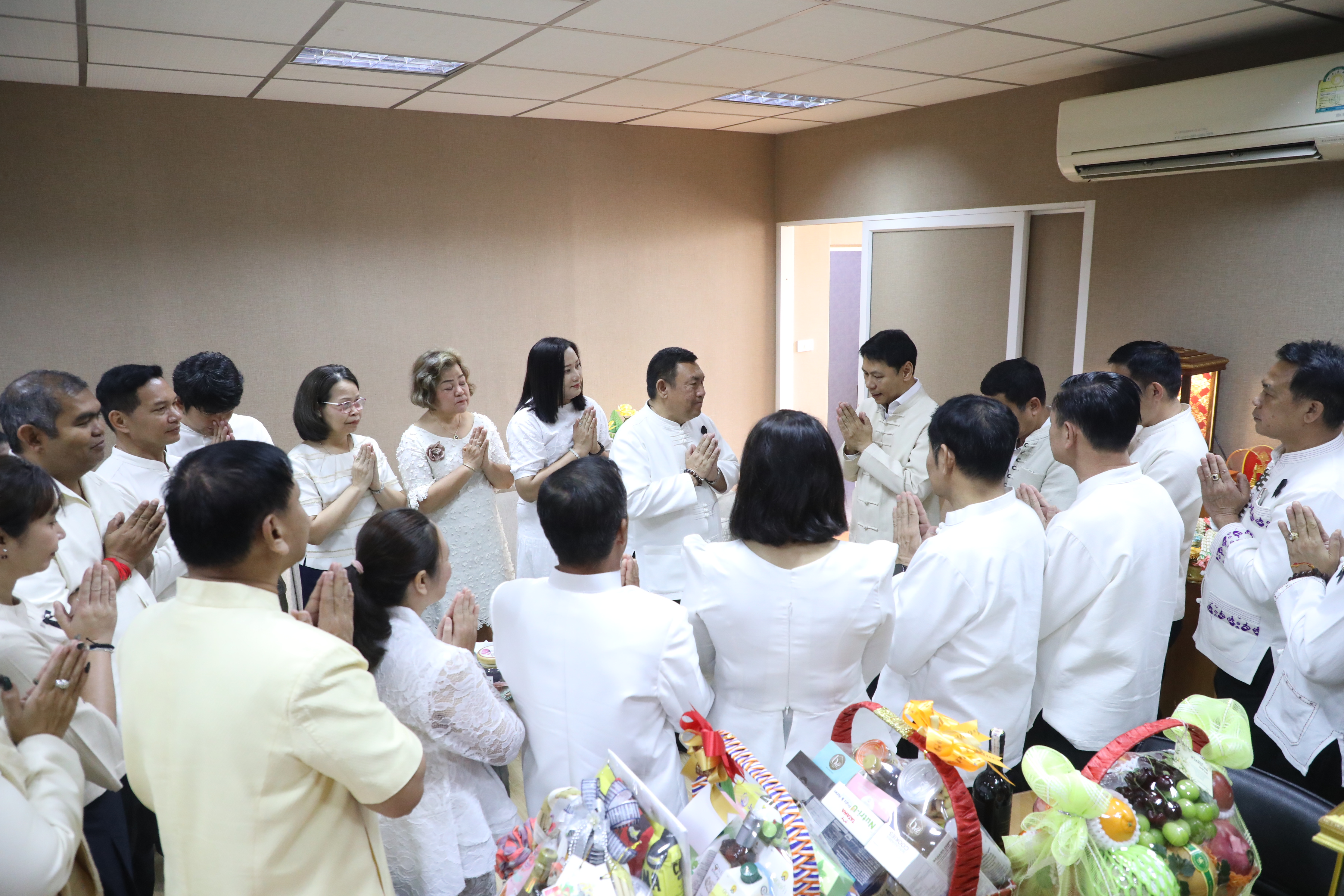 title - ส.ป.ก. ร่วมพิธีทำบุญตักบาตรของกระทรวงเกษตรและสหกรณ์ พร้อมสวัสดีปีใหม่ผู้บริหารกระทรวงเกษตรและสหกรณ์เนื่องในเทศกาลปีใหม่ พุทธศักราช 2569